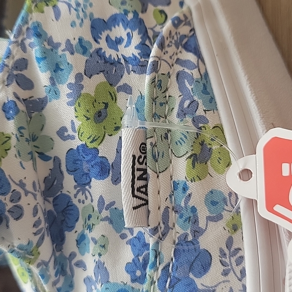 Van's Authentic Knot slip on Brand new - Picture 4 of 12